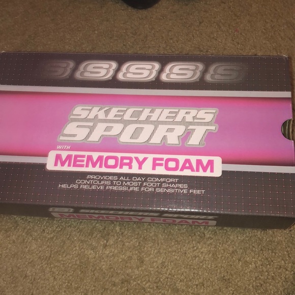 Gray sketchers with memory foam - Picture 1 of 6